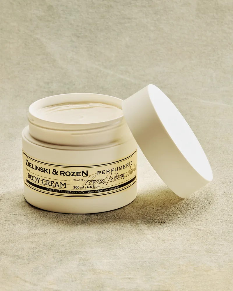 Tobacco, Vetiver, Amber