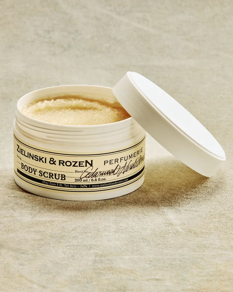 Cedarwood, Neroli, Amber