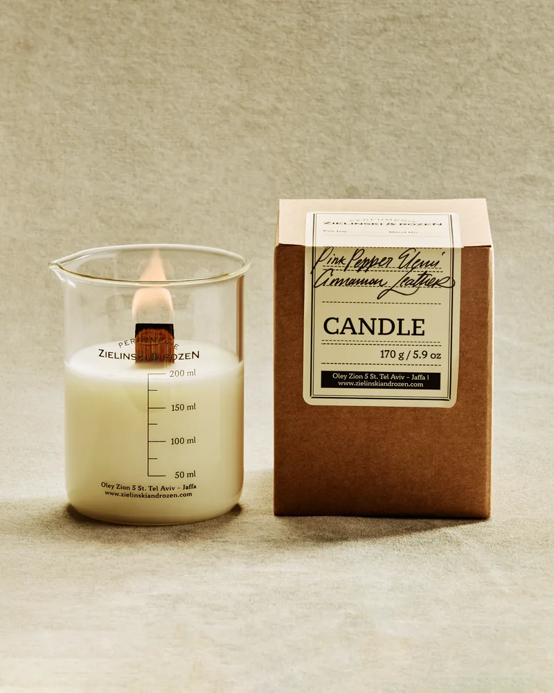 Pink Pepper, Elemi, Cinnamon, Leather