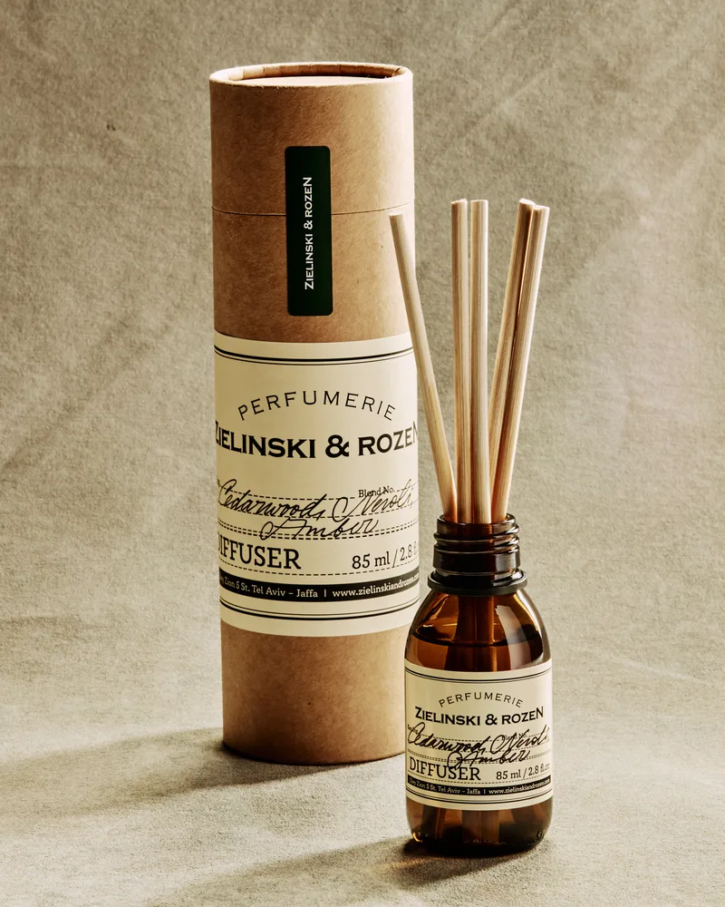Cedarwood, Neroli, Amber