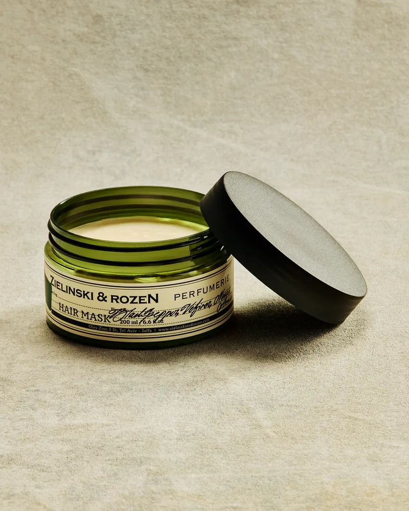 Black Pepper, Vetiver, Neroli, Amber